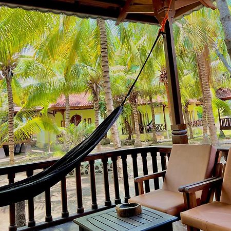 Bronze Bungalows Gili Meno Eksteriør billede