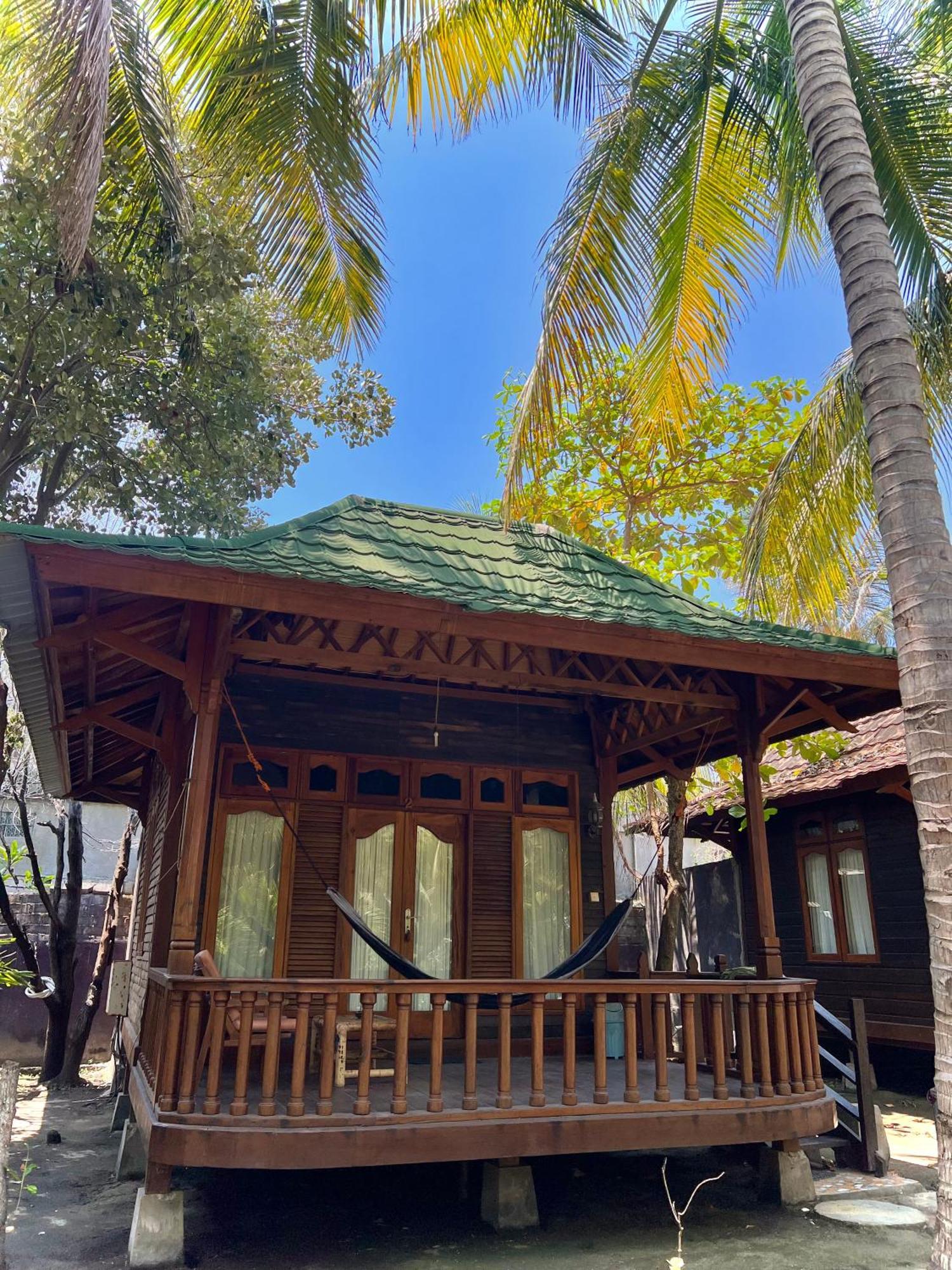 Bronze Bungalows Gili Meno Eksteriør billede